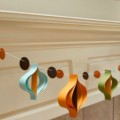 mantle_garland