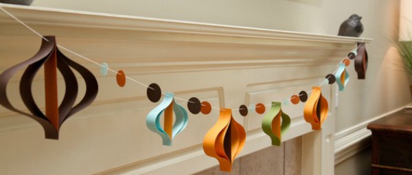 mantle_garland