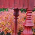 remodelaholic-remodeling-red-waxed-end-table-vintage-restyled (570x255)