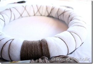 Making an Argyle Valentines wreath (13)