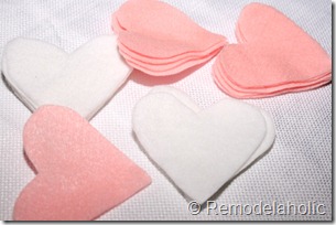 Making an Argyle Valentines wreath (19)