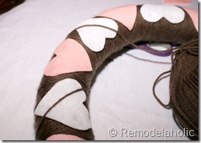 Making an Argyle Valentines wreath (25)