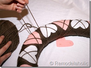 Making an Argyle Valentines wreath (44)