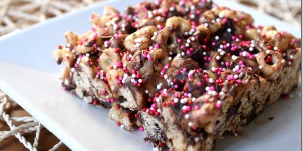 Quick Chocolate and Peanut Butter Cheerio Treats