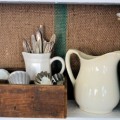 display-pic-shabby-love-shelves-nick-nacks-vintage-door-remodelaholic.com (600x231)