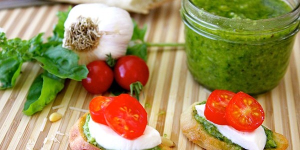 Pesto Bruschetta Recipe
