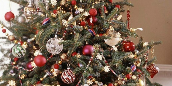 Home Sweet Home for Christmas: Trees & Linkup Features