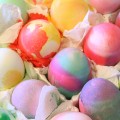 Dying easter eggs 018
