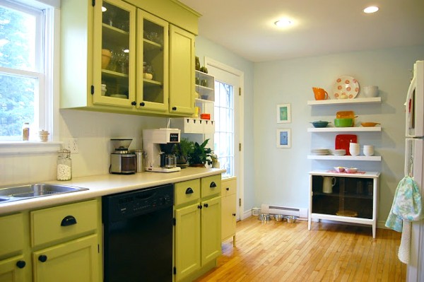 green kitchen cabinets