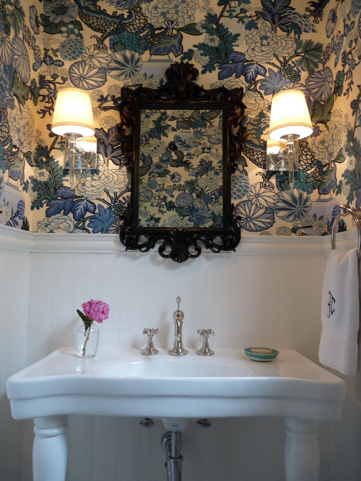 Powder Room Transformation! | Remodelaholic