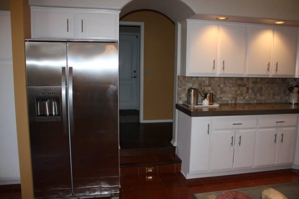 32 DIY Concrete Countertops On A Budget, By Design Stocker Featured On @Remodelaholic