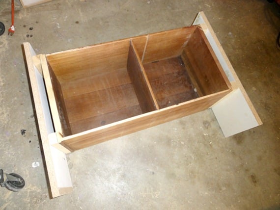 Remodelaholic | Cocina de juego de cabaña para niños - Como hacer slime