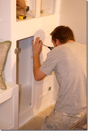 Built-in-storage-project-for-family-room (103)