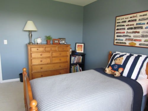 Blue Boys Bedroom Makeover With Chevron Curtains | Remodelaholic