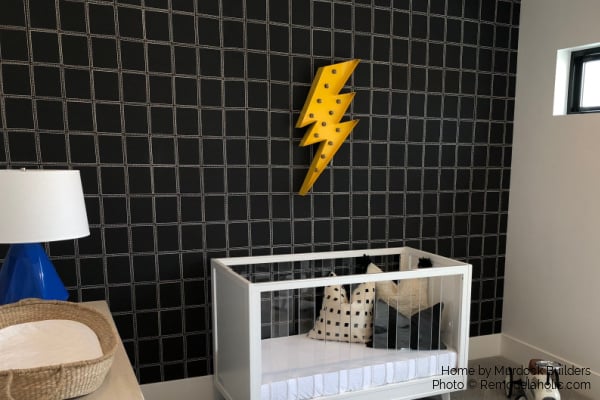 Creative Wall Painting Design Ideas, Black And White Grid Wallpaper, Remodelaholic UVPH18 H26