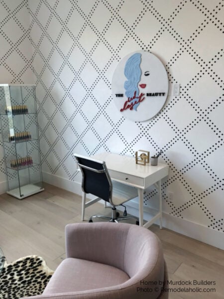Creative Wall Painting Ideas, Square Pattern Design Motif Accent Wall, Remodelaholic UVPH18 H26