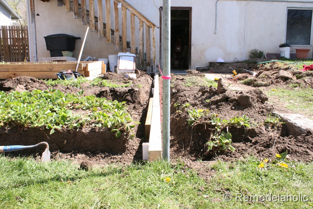 Remodelaholic | Custom Raised Garden Boxes