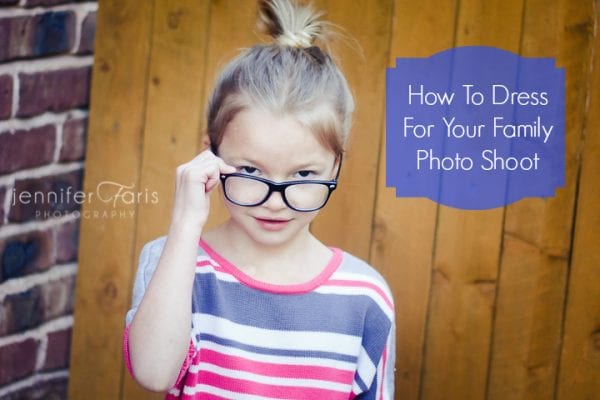What to Wear for Family Pictures via Tipsaholic.com