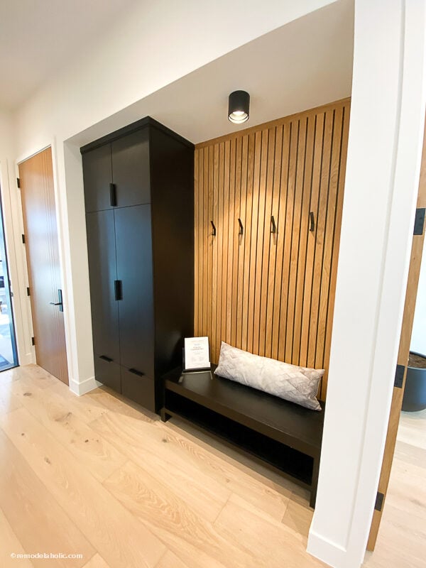 How to Decorate a Hallway Mudroom Zone