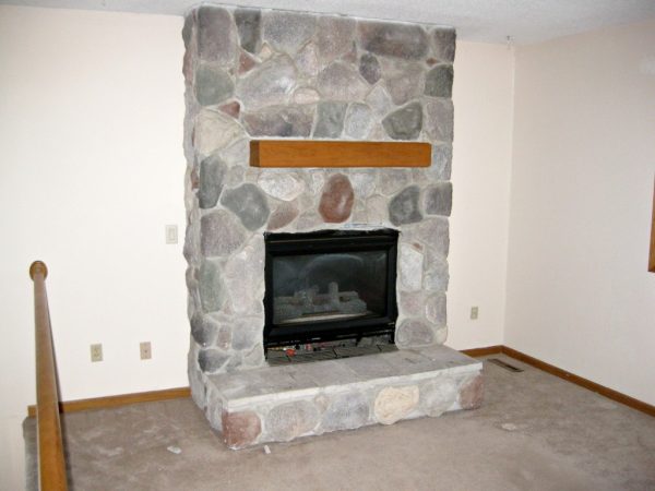 fireplace before makeover, construction2style on Remodelaholic