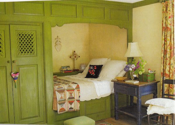 green-bed-nook-hydrangea-hill-cottage