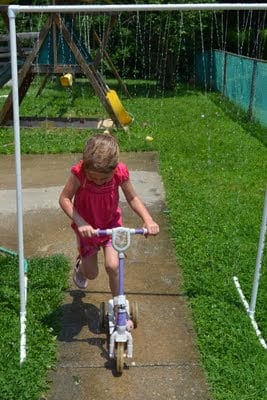 tipsaholic-pvc-sprinkler-come-together-kids