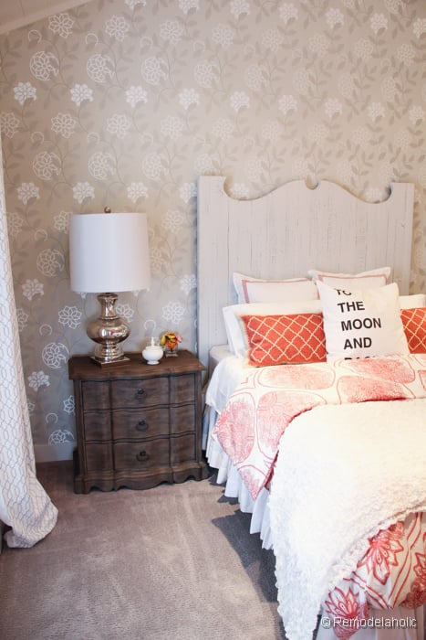 Great Headboards from the Utah Valley Home Show @remodelaholic
