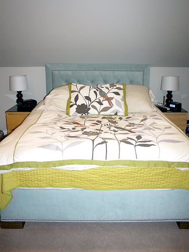flat rectangle tufted headboard in blue via Remodelaholic