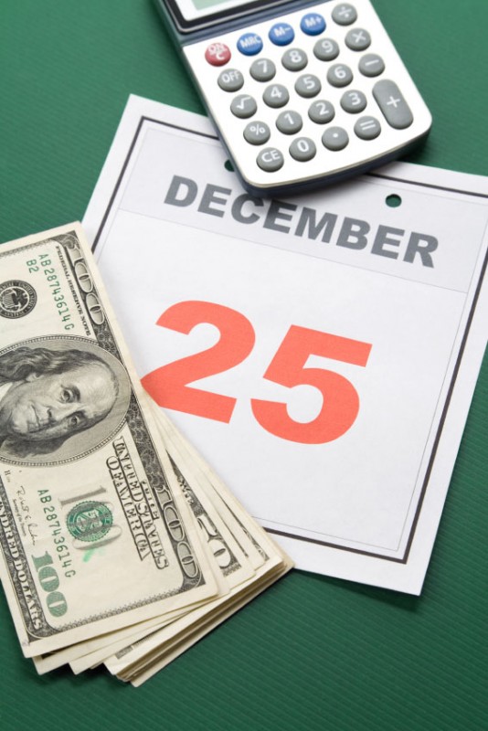 7 Tips for Planning Your Christmas Budget - Tipsaholic.com