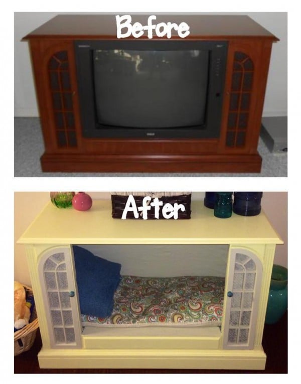 Console TV to Doggie Bed | Reader projects featured on Remodelaholic.com #diy #remodelaholic 