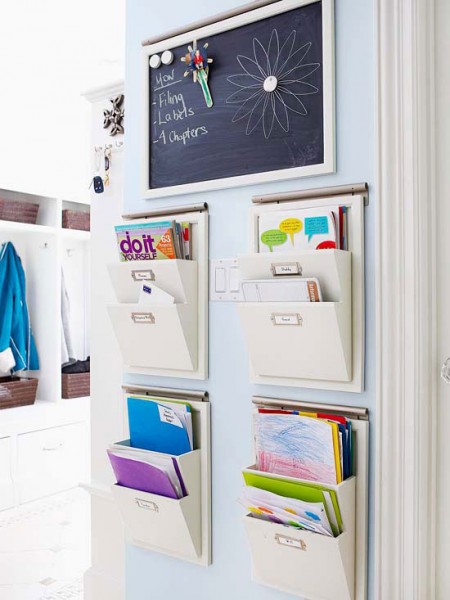 tipsaholic-schoolwork-command-center-bhg
