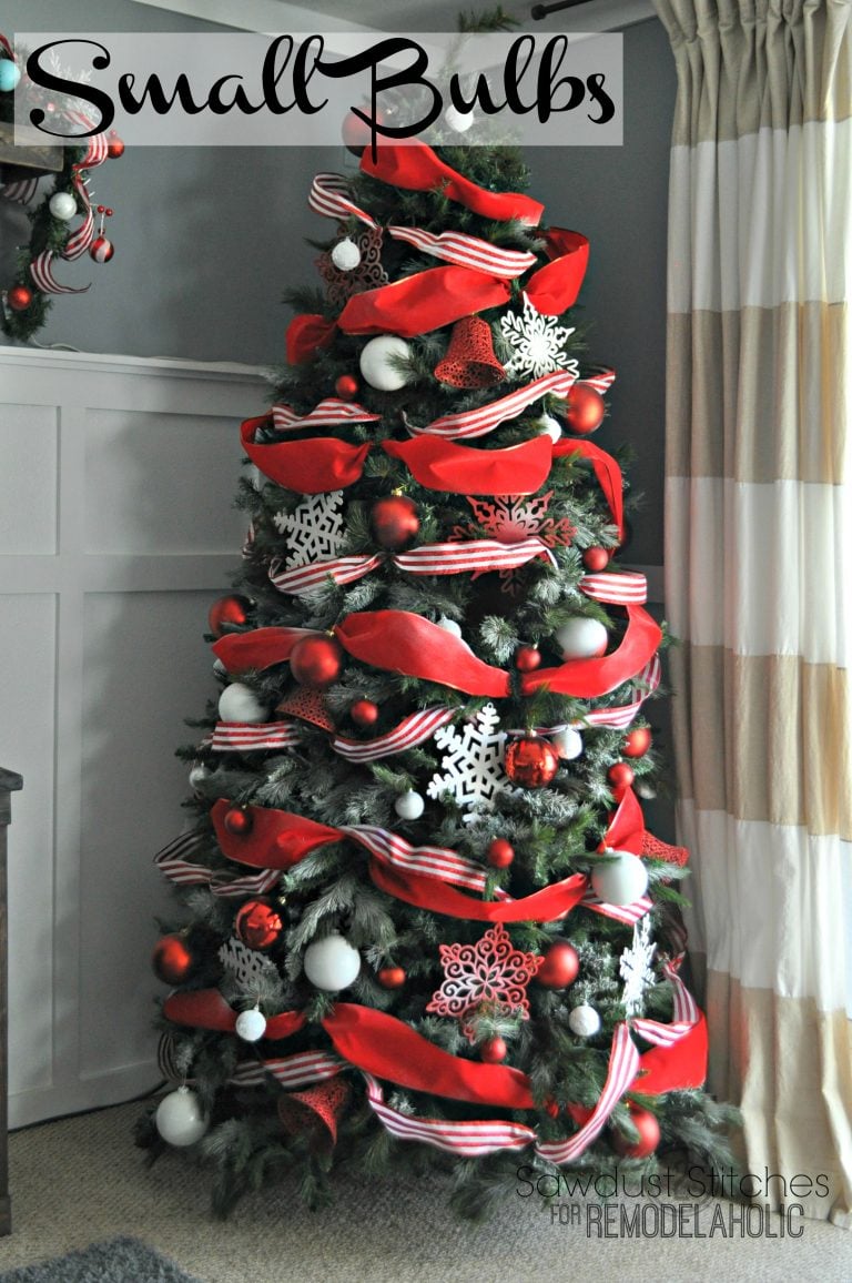 How to Decorate a Christmas Tree Like a Professional, but on a Budget