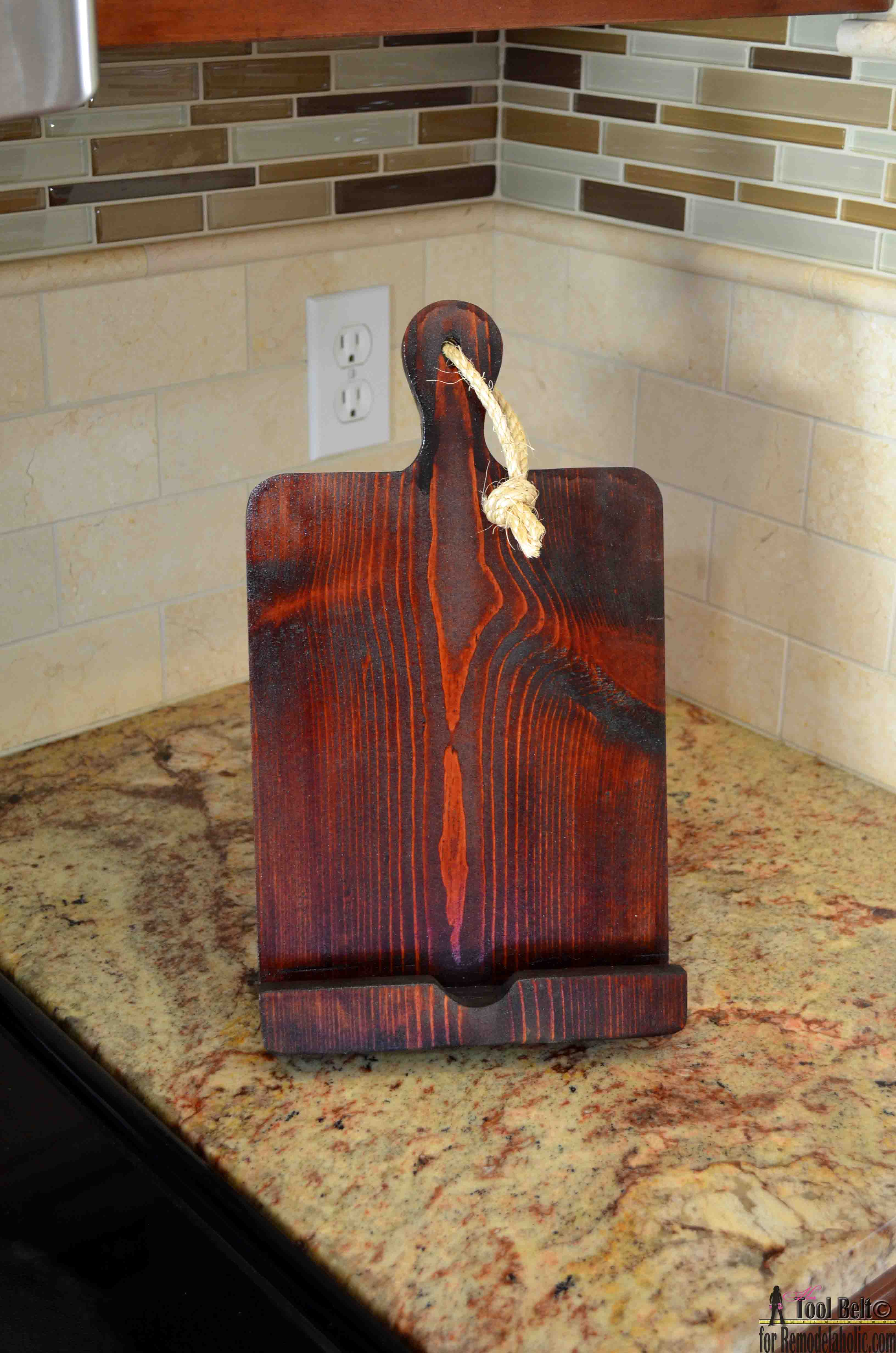 Remodelaholic How To Make A Tablet Holder If You Like Cooking Using Recipes A Tablet Holder Or Ipad Is Must