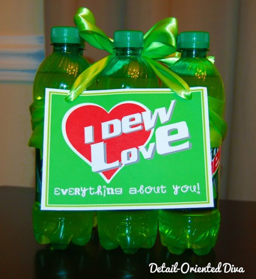 Need something a little creative for your guy this Valentine's? Get creative and whip up one of these 20 DIY Valentines for Guys - tipsaholic, #valentines #valentinesday #DIY #valentine's