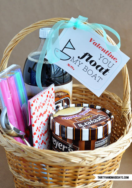 Need something a little creative for your guy this Valentine's? Get creative and whip up one of these 20 DIY Valentines for Guys - tipsaholic, #valentines #valentinesday #DIY #valentine's