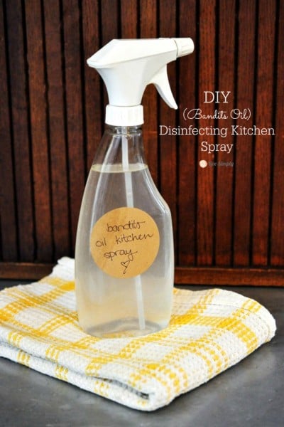 Thieves Essential Oil Blend is handy. There are a myriad of ways you can use Thieves oil, and many different products you can make to use. 25 DIY Recipes Using Thieves Essential Oil via @tipsaholic #oils #EO #essentialoils #thieves #oilrecipes #youngliving #younglivingessentialoils