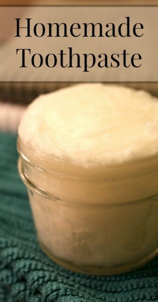 Thieves Essential Oil Blend is handy. There are a myriad of ways you can use Thieves oil, and many different products you can make to use. 25 DIY Recipes Using Thieves Essential Oil via @tipsaholic #oils #EO #essentialoils #thieves #oilrecipes #youngliving #younglivingessentialoils