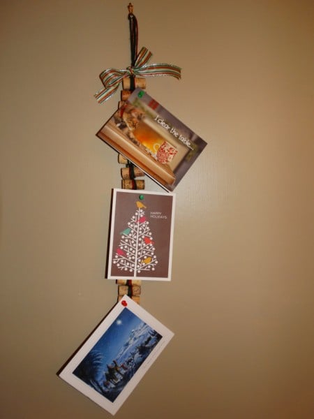 Do you save all of your wine corks? Here are 25 amazing wine cork DIY ideas for you to try! 25 Wine Cork DIY Ideas via tipsaholic.com #wine #corks #diy #projects