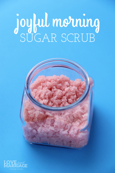 If you love the luxury of sugar scrubs but hate the luxury price tag, try making your own! Use essential oils for any of these DIY sugar scrub recipes. 25 Refreshing DIY Sugar Scrubs To Try - Tipsaholic.com, #sugarscrub, #DIY, #essentialoils, #EO, #beauty