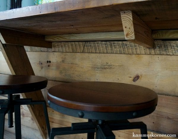 15 Built in table over half wall, by Kammy's Korner featured on @Remodelaholic