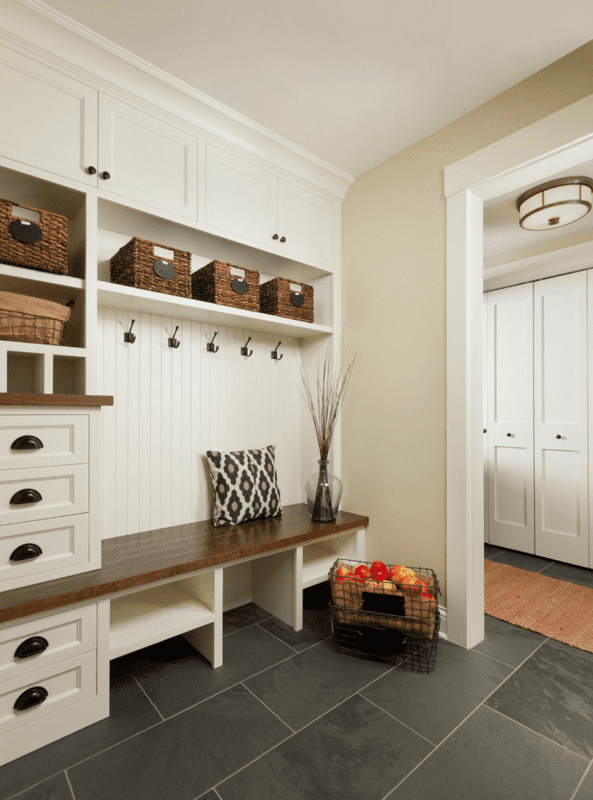 Remodelaholic 100+ Inspiring Mudrooms and Entryways