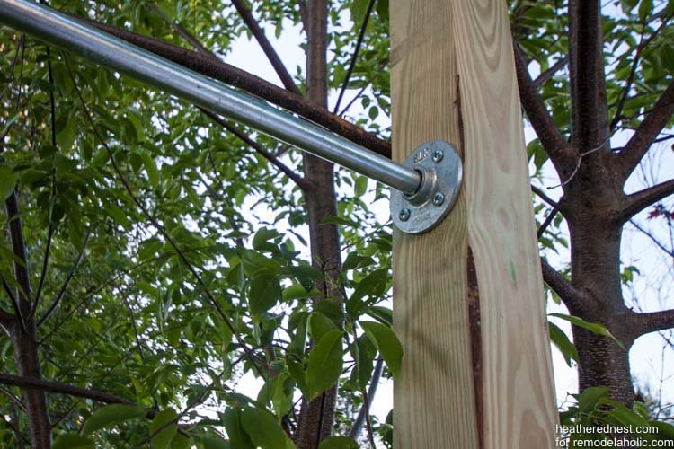 DIY vertical garden for remodelaholic.com by heatherednest.com (6 of 6)