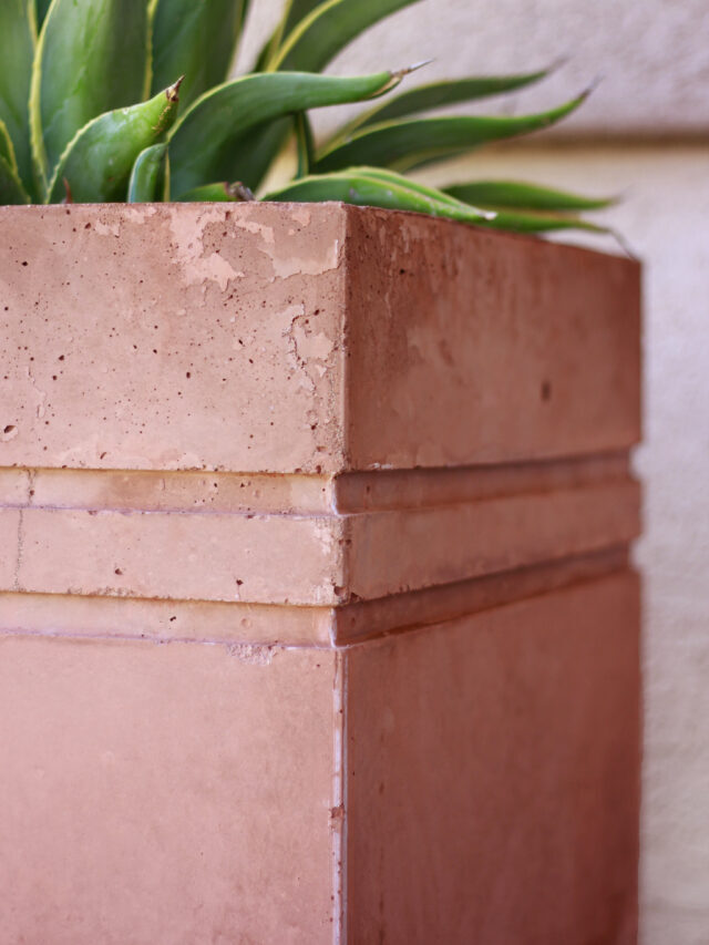 HOW TO MAKE A TALL CONCRETE PLANTER