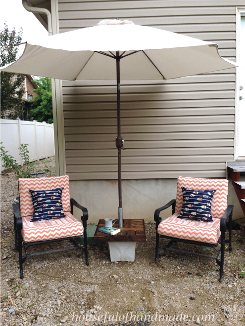 Umbrella-Stand-Table Houseful of Handmade
