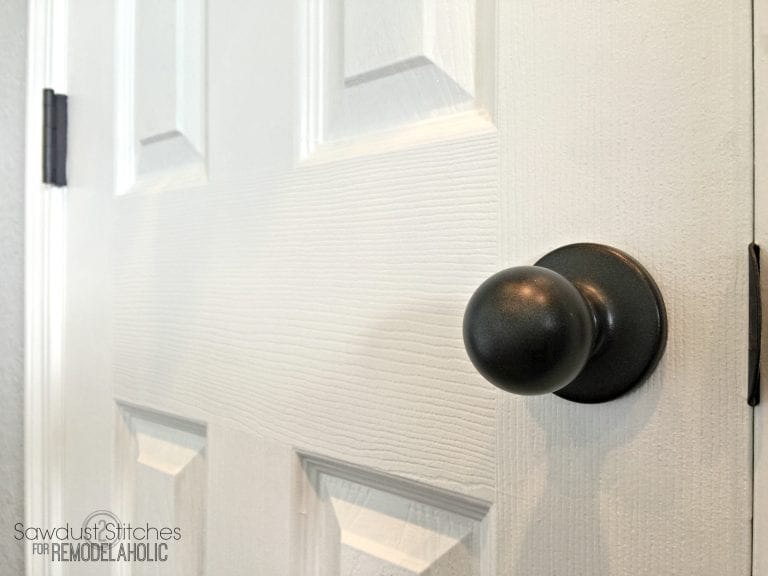 How to Upgrade Door Knobs with Spray Paint, The Tried and Tested Method