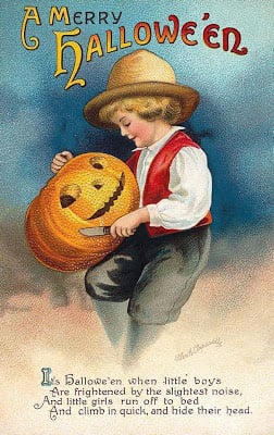 Add something fun and unique to your Halloween decor with one of these 30+ Free Printable Vintage Halloween Images featured on Remodelaholic.com