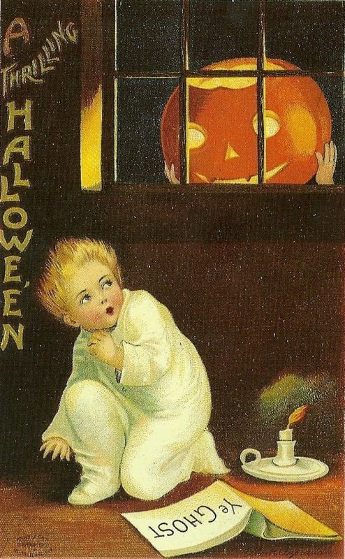 Add something fun and unique to your Halloween decor with one of these 30+ Free Printable Vintage Halloween Images featured on Remodelaholic.com