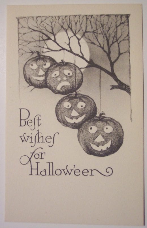 Add something fun and unique to your Halloween decor with one of these 30+ Free Printable Vintage Halloween Images featured on Remodelaholic.com
