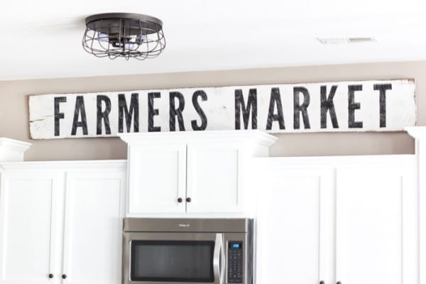 9 DIY Painted And Distressed Farmhouse Sign, Easy, By Blesser House Featured On @Remodelaholic