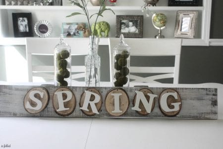 wood-slice-pallet-sign-by-refabbed